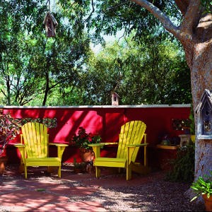 Patio en rojo y amarillo