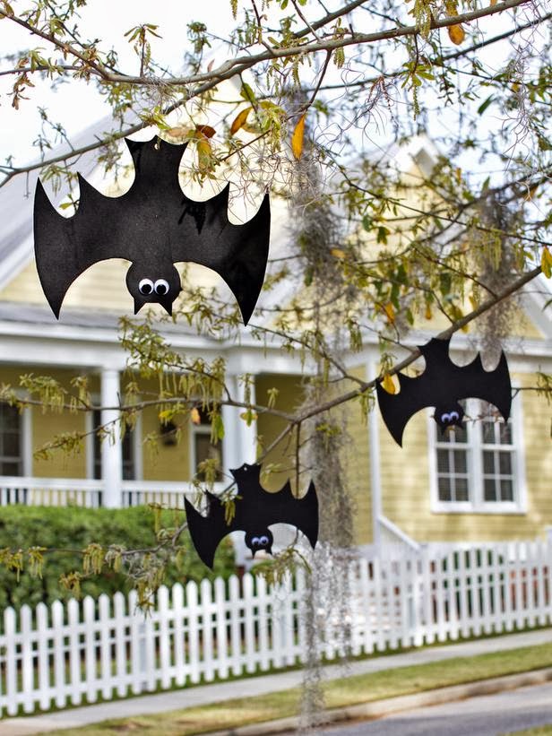 Halloween-murciélagos-de-fieltro-para-el-jardín