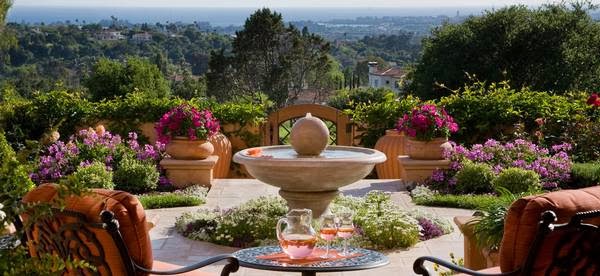 Un Jardín Con Vistas A Shadow Hills