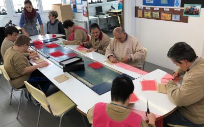 ILERSIS Fundació elabora mig miler de roses per aquest Sant Jordi