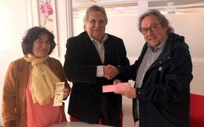 El pintor Joan Mestre fa un donatiu a ILERSIS Fundació, un gest altruista que dona suport moral i econòmic a l’entitat