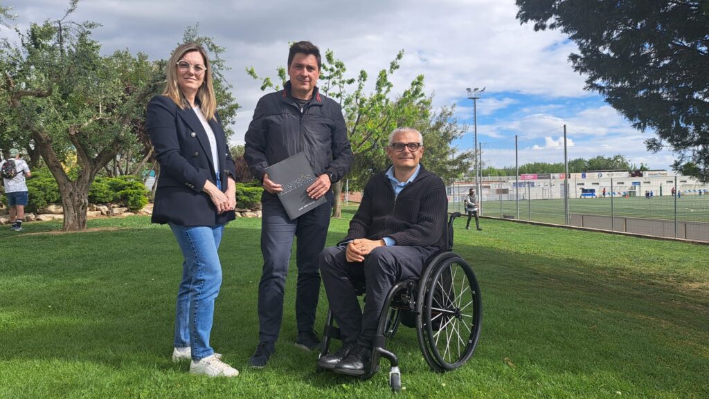 Representants municipals de l'Ajuntament de Torrefarrera amb el gerent d’Ilersis, Isaac Casanovas.
